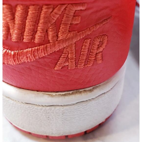 Nike Air Jordan 1 Retro High Rare Air Max Youth Sz. 5.5 Red & Black 705300-800 - Picture 14 of 16